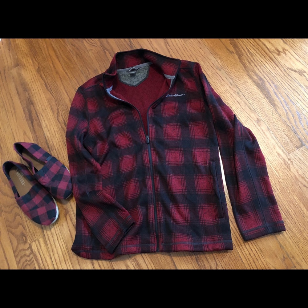 Eddie Bauer zip up sweatshirt!